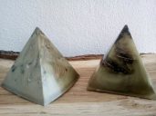 Orgone Pyramide -Shungite and Hematite -7cm